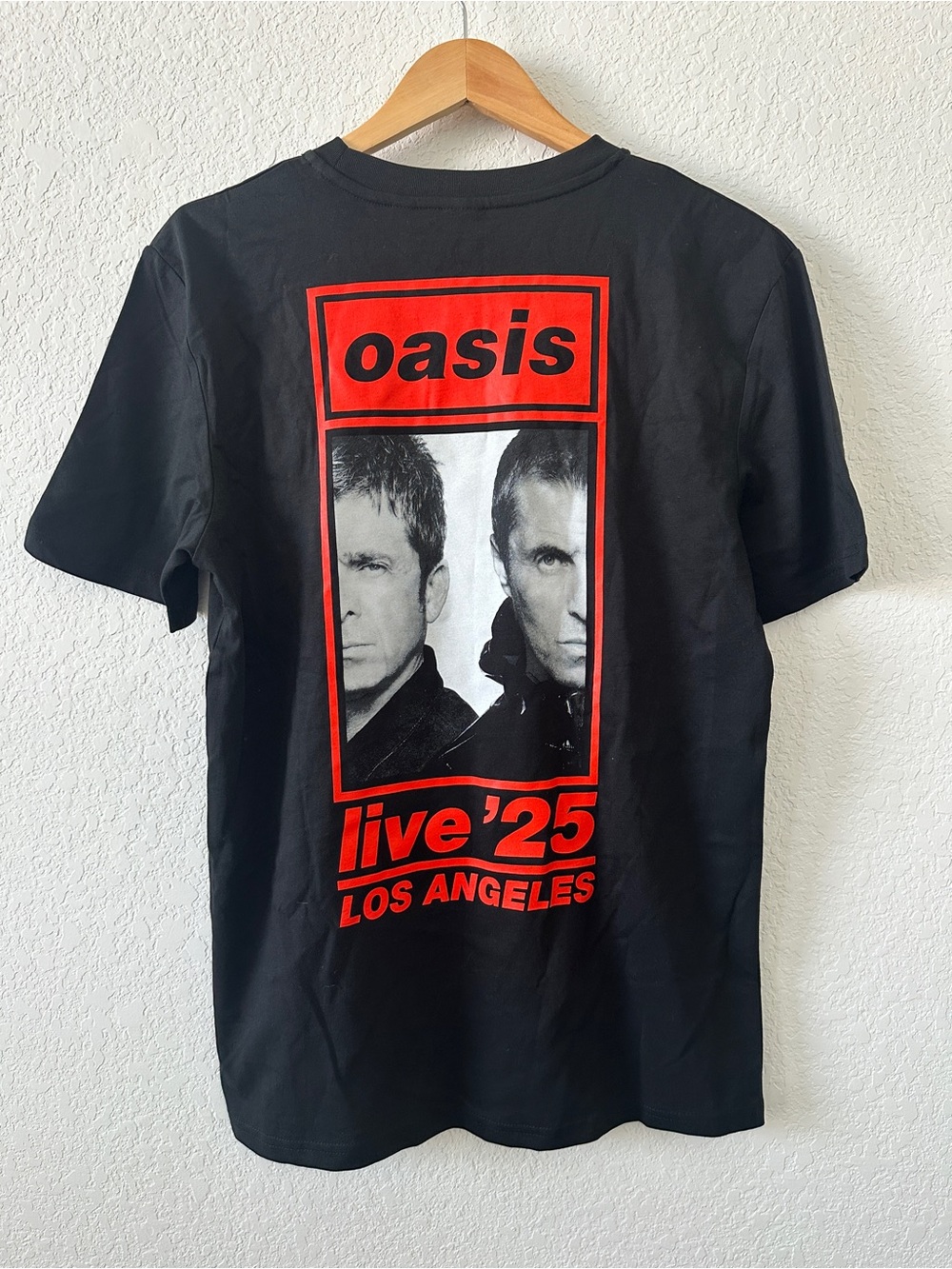 Oasis 2025 Tour City Tshirt Los Angeles Black Short Sleeve Size Small